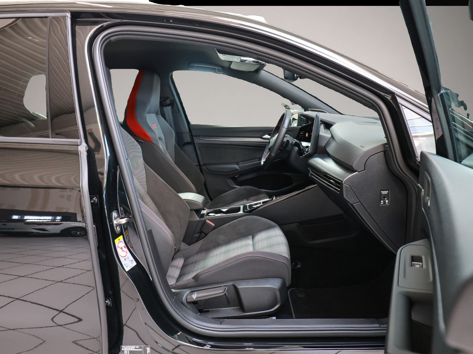 Bild 2 Volkswagen Golf VIII