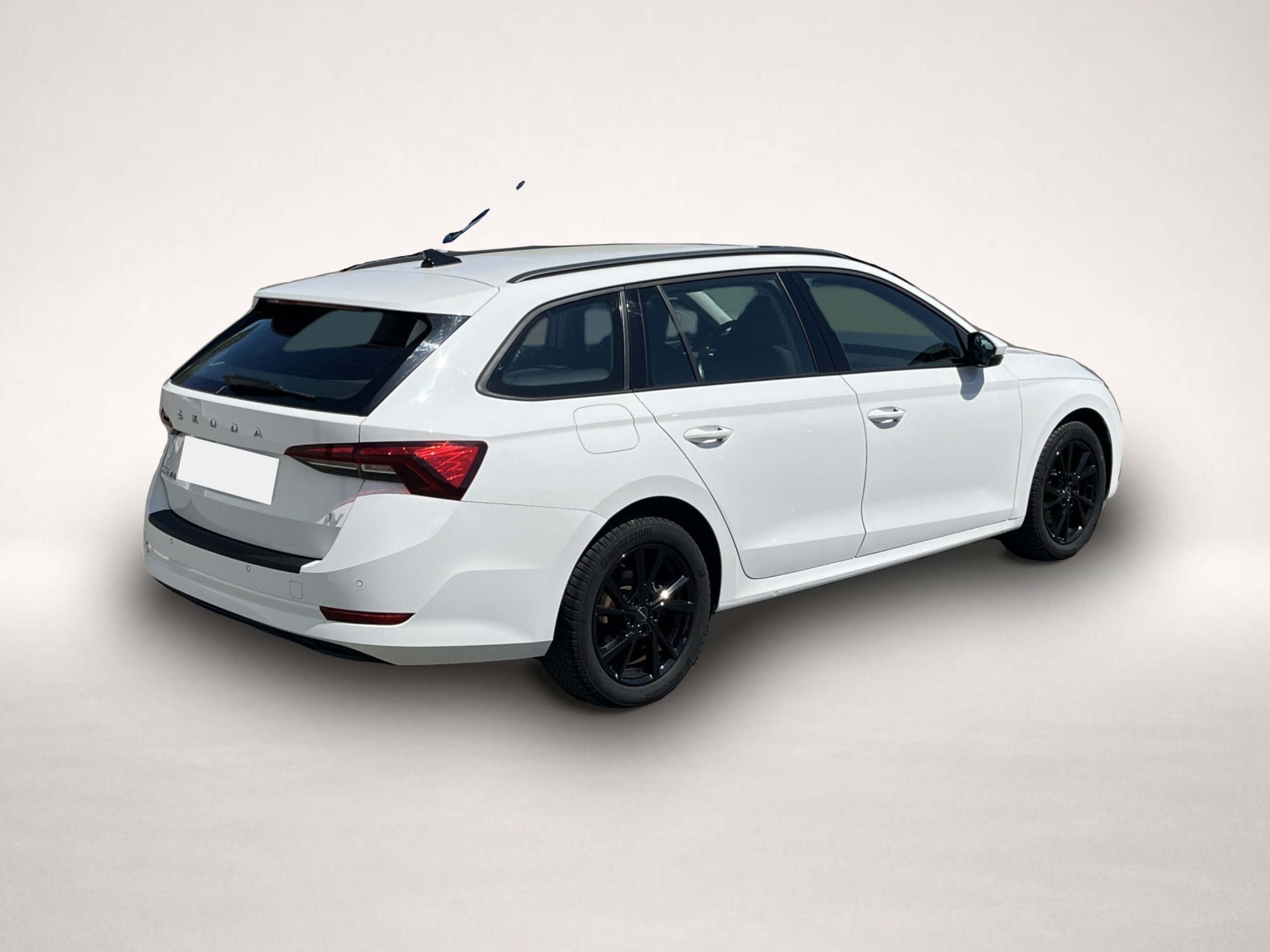 Bild 7 Skoda 105 Combi 1.4 TSI e-Hybrid Blackline 150¤ m.20%