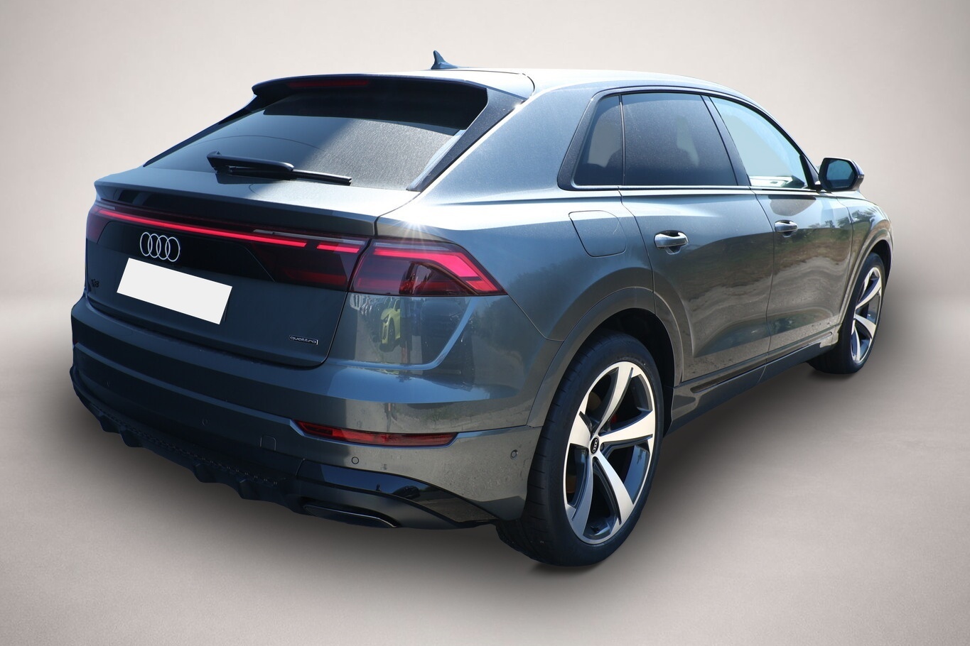 Bild 3 Audi Q8 2xS line AssistenzP+ 22Z Laser Pano HUD Klim4
