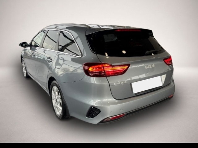 Bild 2 Kia cee'd / Ceed Cee'd_sw 1.5 T-GDI Navi LED Kamera DAB CarPlay S
