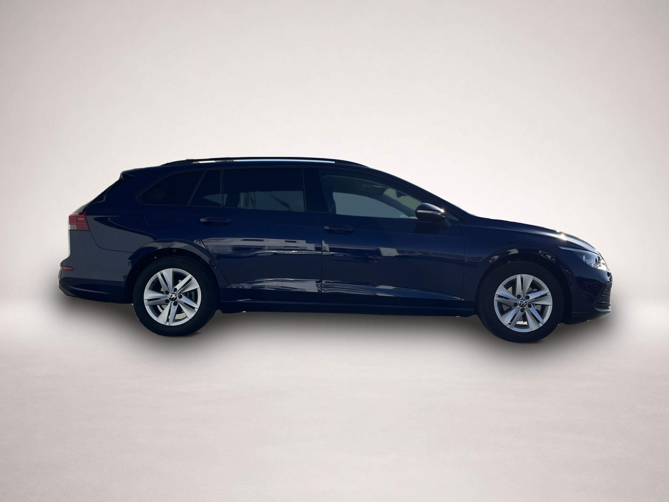Bild 4 Volkswagen Golf Variant 1.5 TSI DSG Life Navi TravelAssist