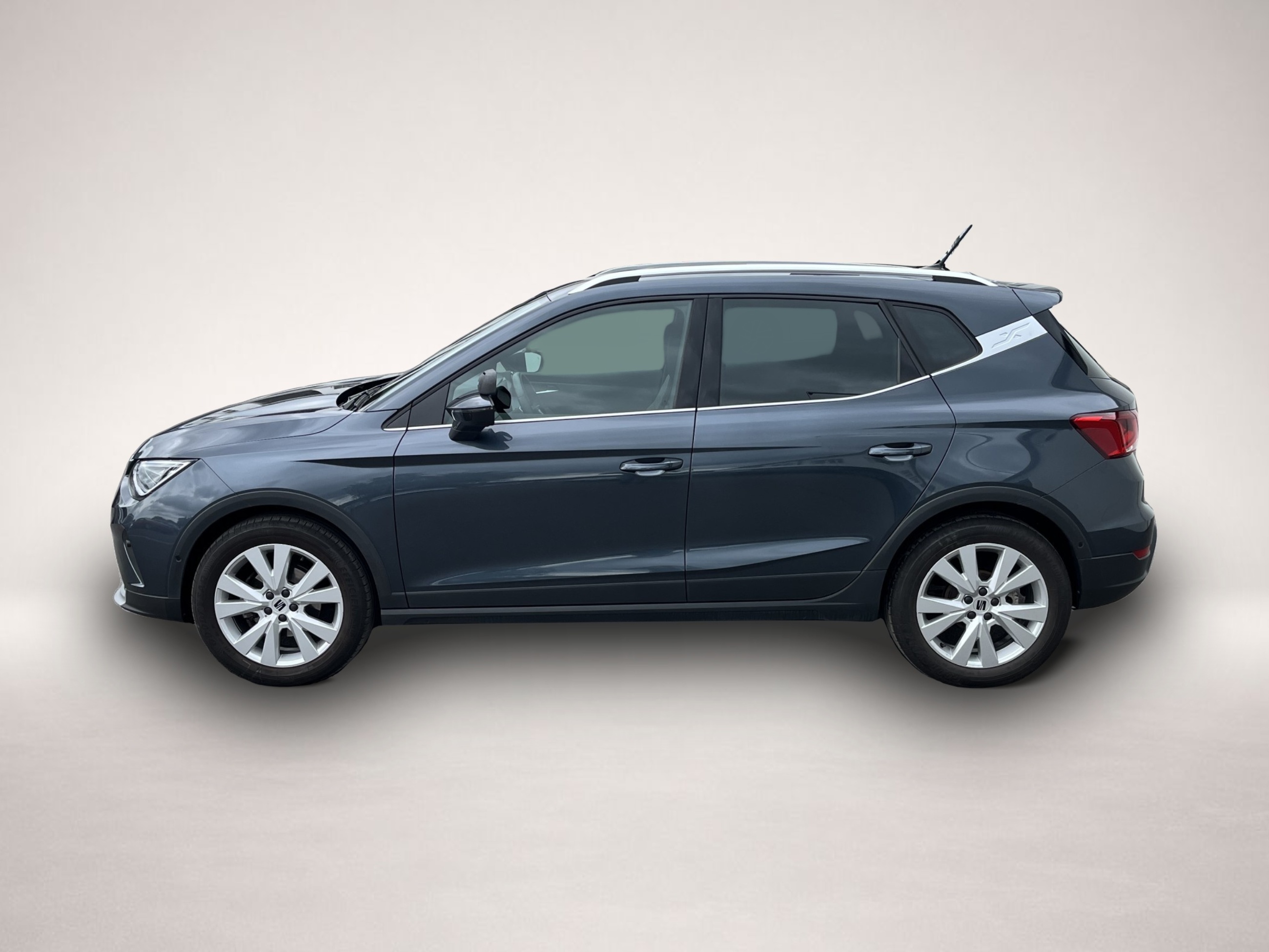 Bild 2 Seat Arona 1.0 TSI Xperience Navi RFK ACC LED SHZ DAB