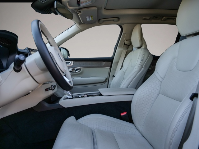 Bild 6 Volvo XC90 FACELIFT Plus Bright Recharge Plug-In Hybri
