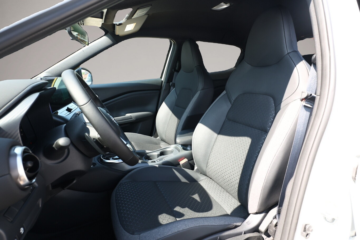 Bild 5 Nissan Juke N-Connecta DCT LED SHZ Nav PrivG Kam 2xPDC