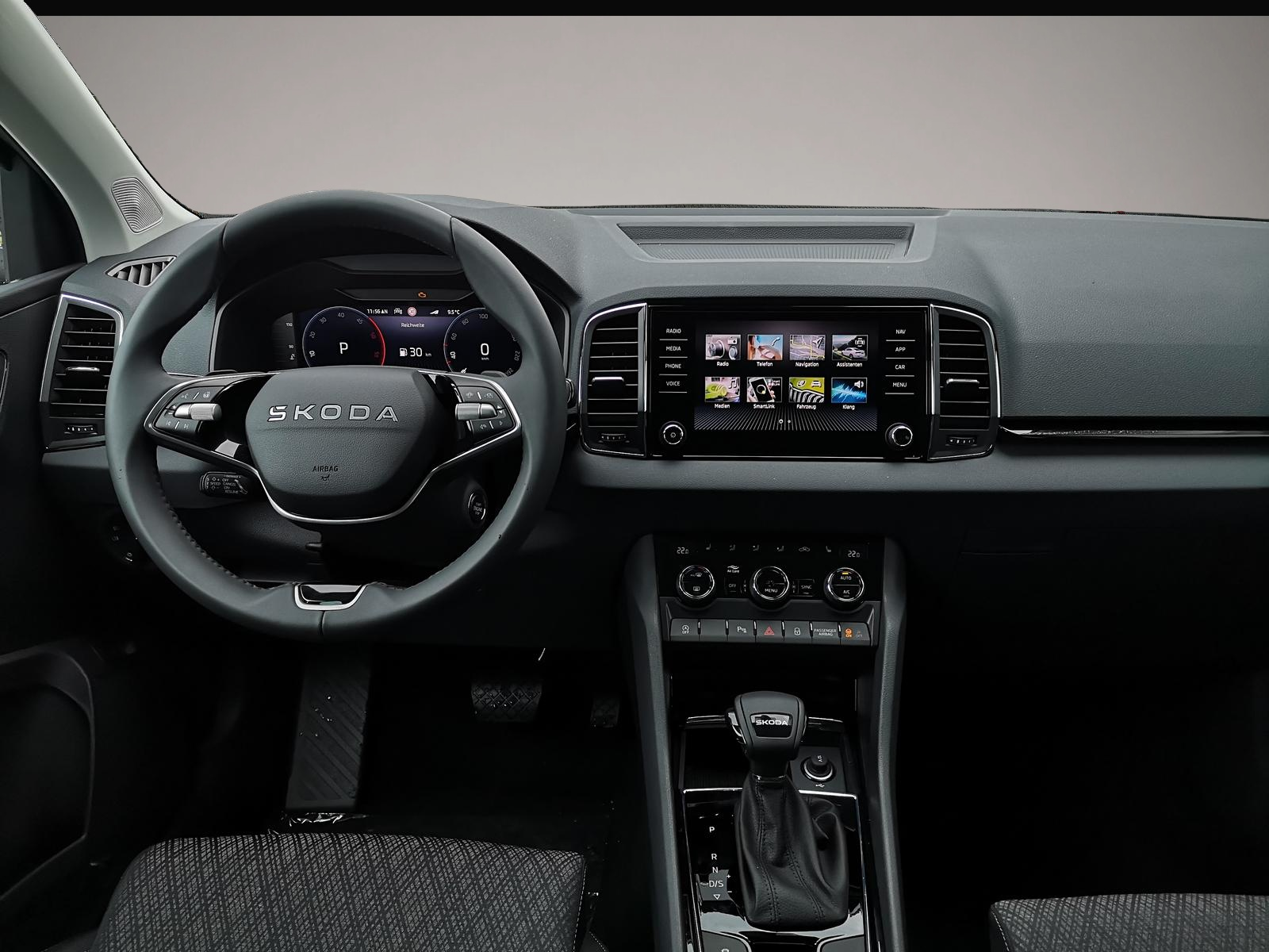 Bild 4 Skoda Karoq 1.5TSI Selection DSG ABT AHK Navi GV5