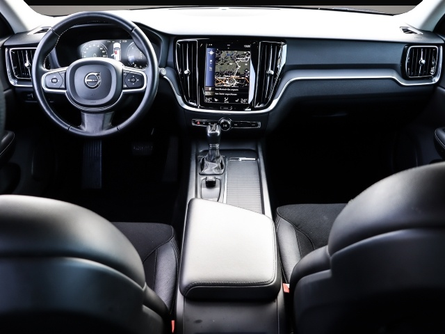 Bild 3 Volvo V60 Kombi Navi Digitales Cockpit Soundsystem LED