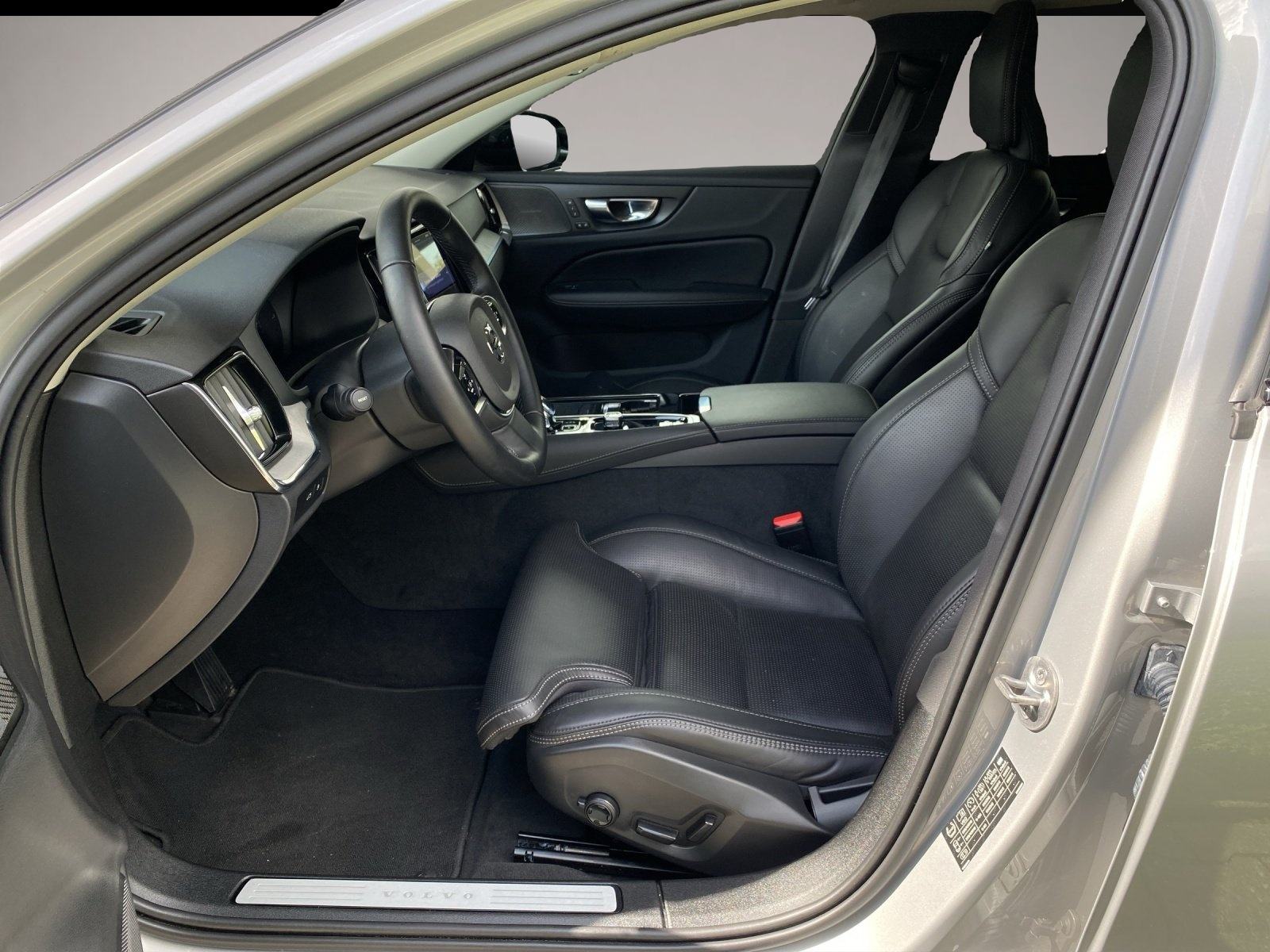 Fotografie 7 des Volvo V60 T8 Plus Dark Engine Plus Dark Recharge