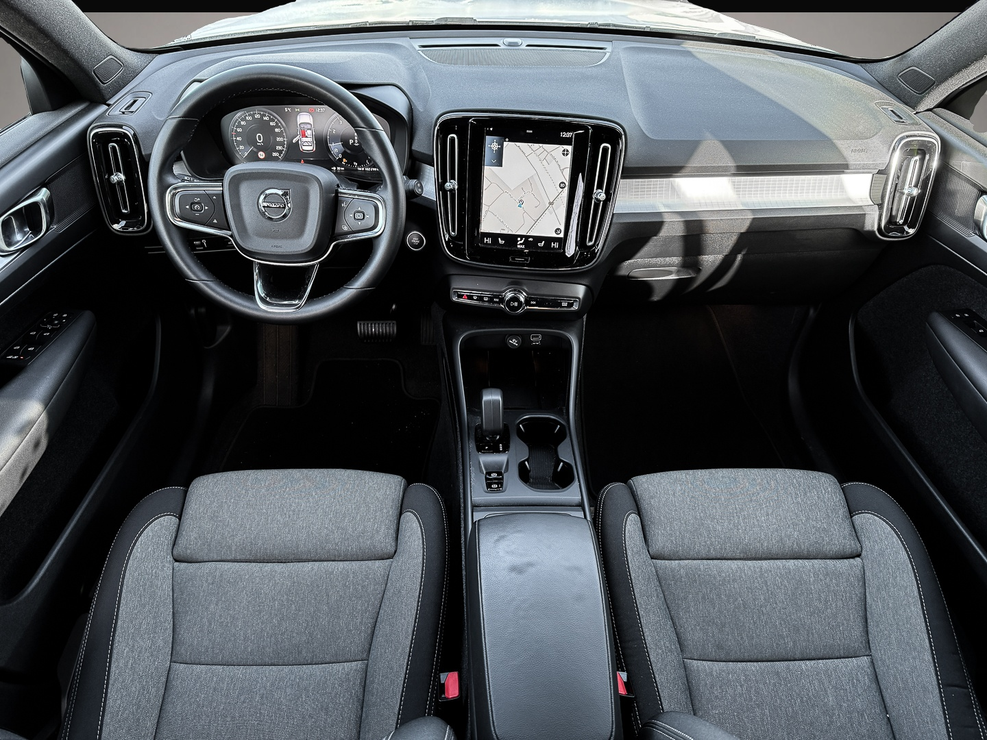 Bild 5 Volvo XC40 Core 2WD Navi Digitales Cockpit Soundsystem