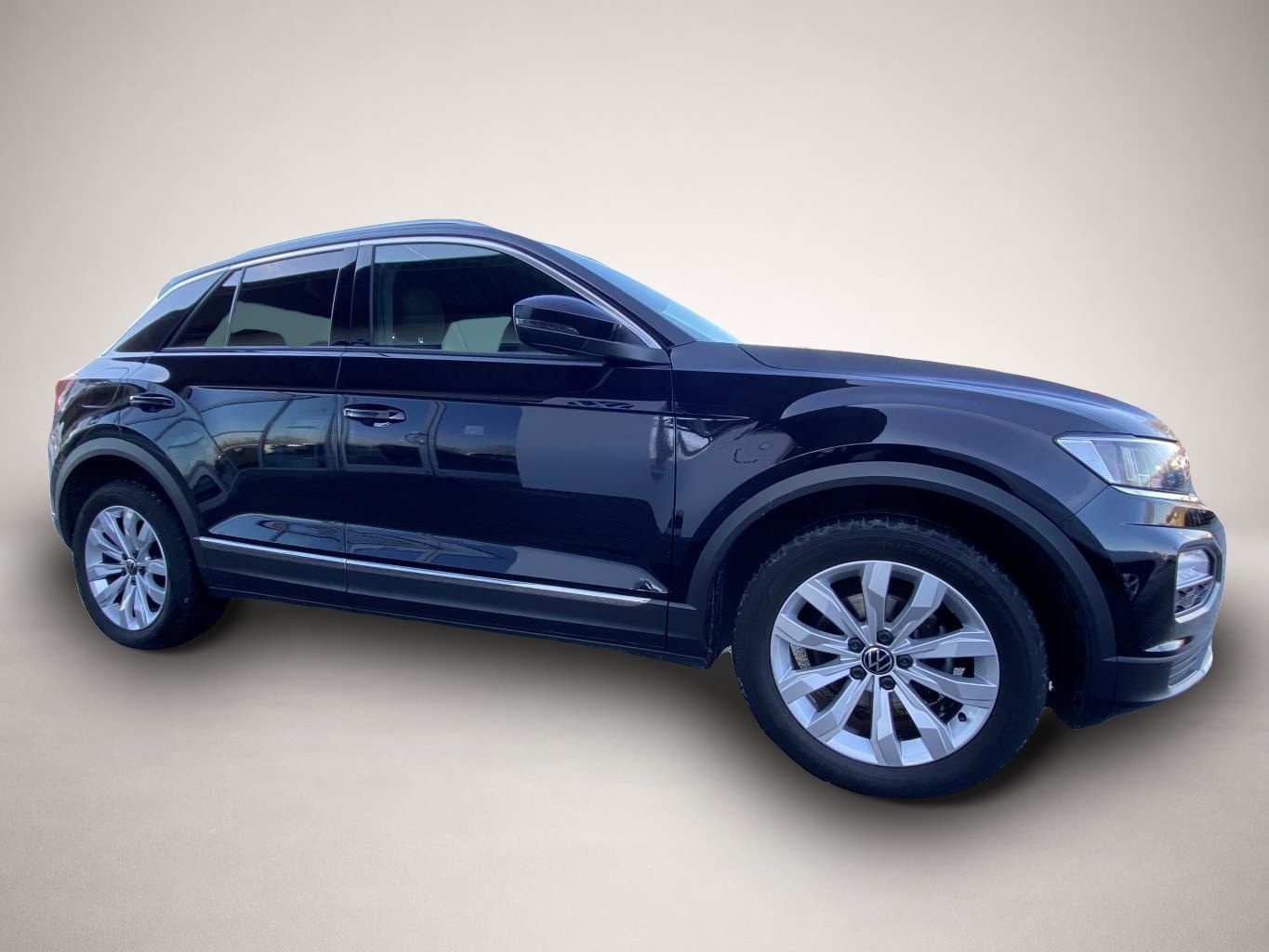 Fotografie 6 des Volkswagen T-Roc 1.5 TSI Sport STANDHEIZUNG+PANORAMA+NAVI+D