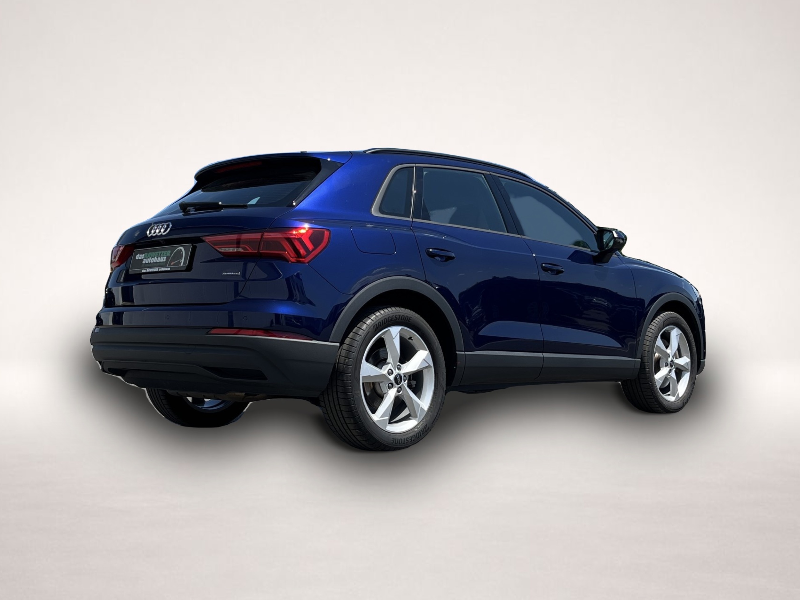 Bild 5 Audi quattro Q3 40 2.0 TFSI quattro S tronic Navi ACC MATRIX