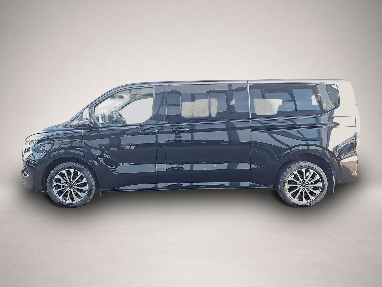 Fotografie des Ford Tourneo Custom 2.0 EB Titanium X L2 elTü 5J.Gar.