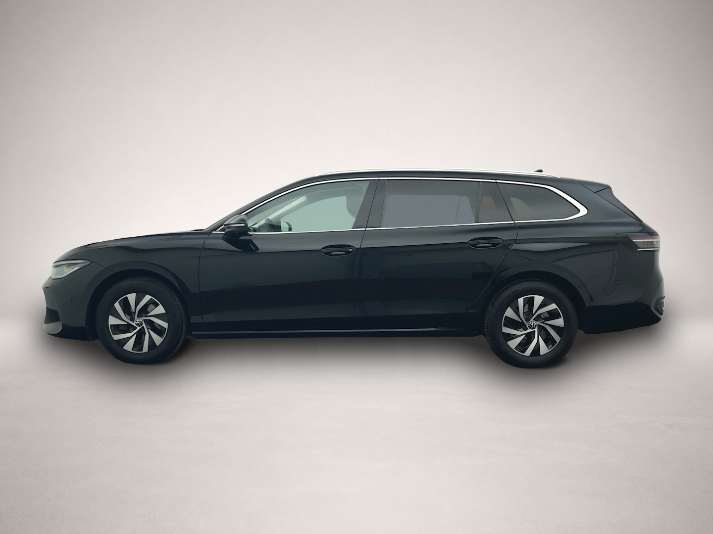 Fotografie 2 des Volkswagen Passat Variant 1.5 eTSI DSG Business AHK IQ.LIGH