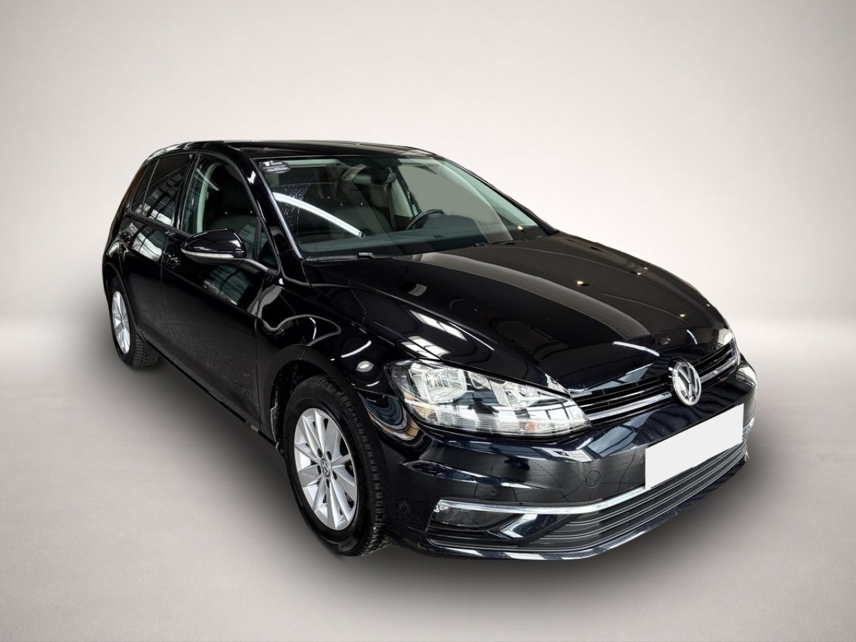Fotografie des Volkswagen Golf VII 1.0 TSI Comfortline ACC Navi SHZ PDC