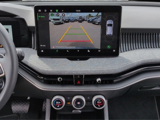 Fotografie des Skoda Superb Combi Selection TDI*DSG AHK MatrixLED ACC