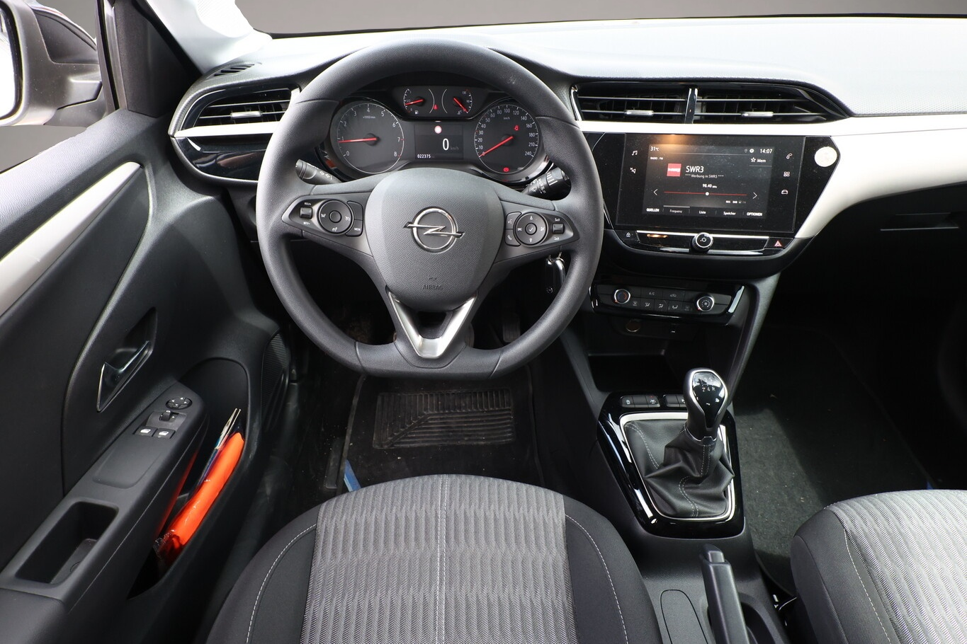 Bild 6 Opel Corsa F 1.2 75 Edition PDC AppCo Temp 16Z Klima