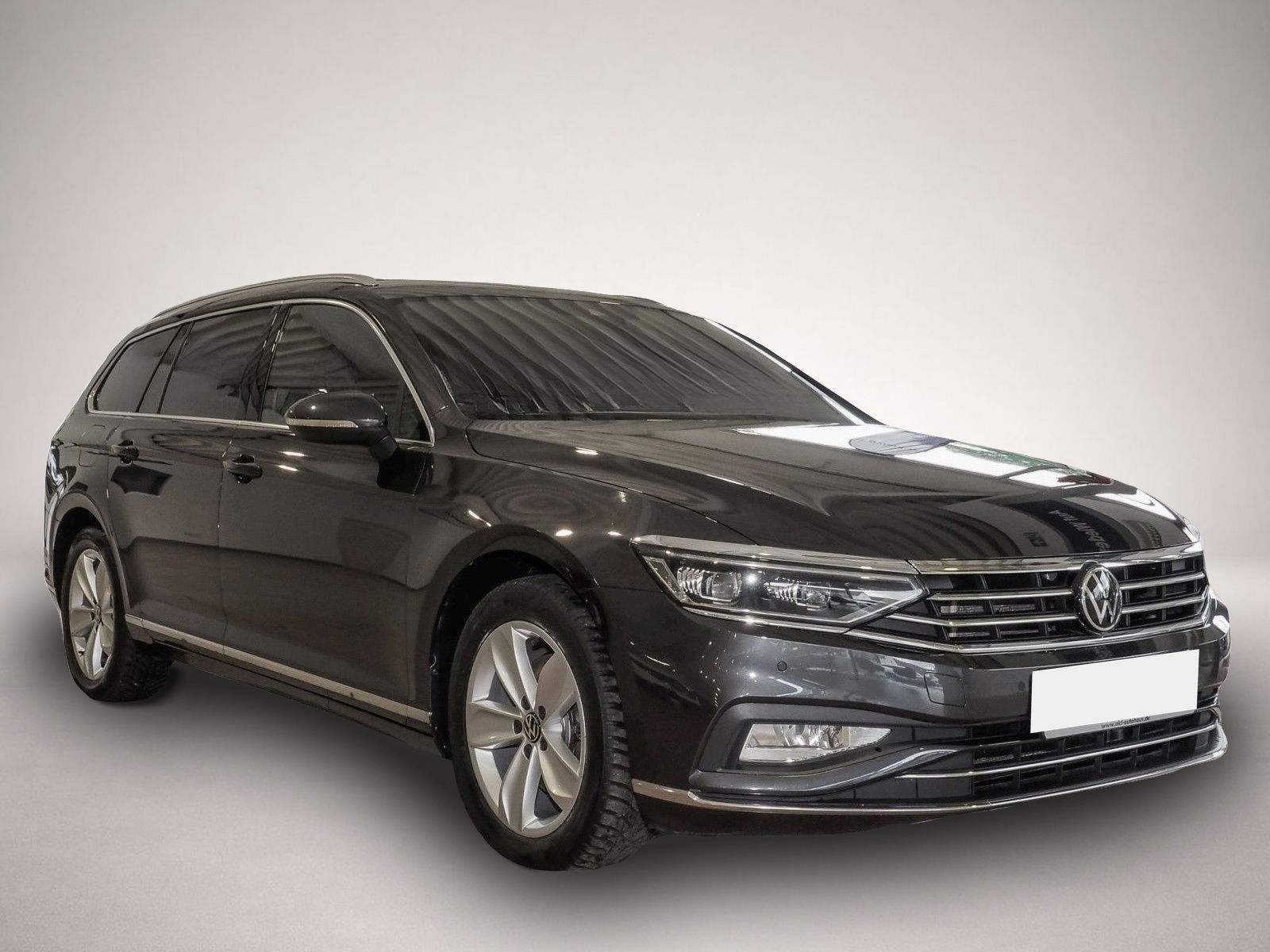 Fotografie des Volkswagen PASSAT ELEGANCE 2.0 TDI