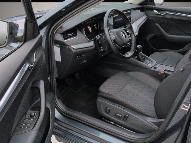 Bild 5 Skoda Octavia Combi Style TDI*ACC HeadUp Navi el.Sitze
