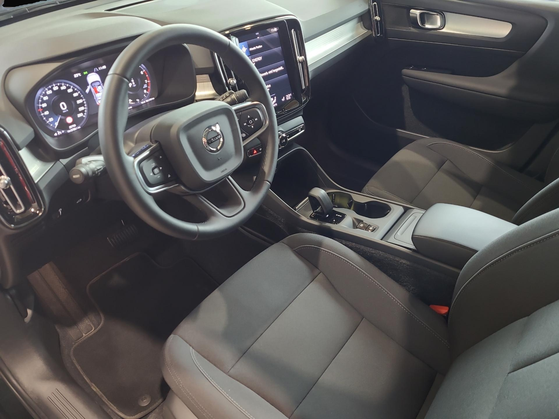 Bild 6 Volvo XC40 XC 40 Momentum Pro 2WD Bluetooth Navi LED Klima