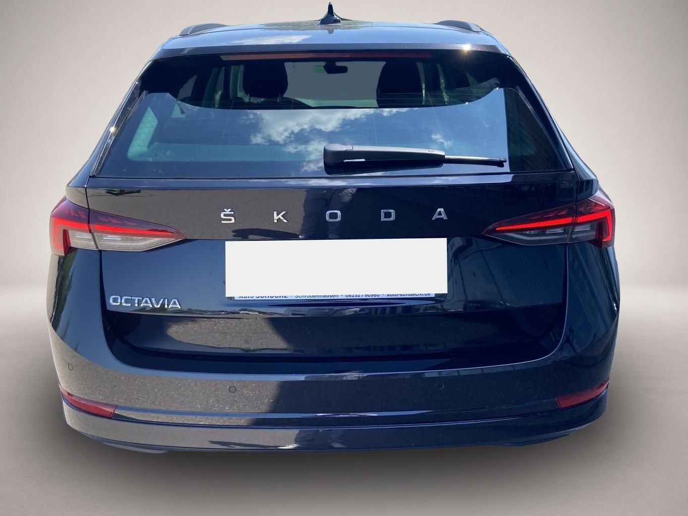 Bild 4 Skoda Octavia Combi 2.0 TDI DSG Ambition SMART-LINK+VI