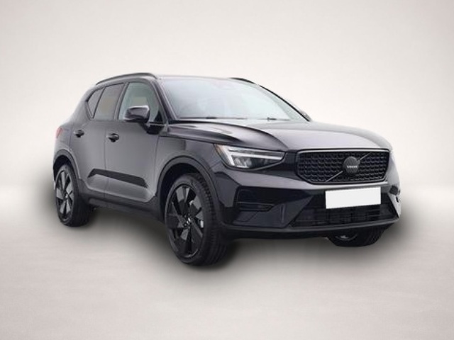 Bild 5 Volvo XC40 2.0 Black Edition Plus B4 Mild-Hybrid 197.