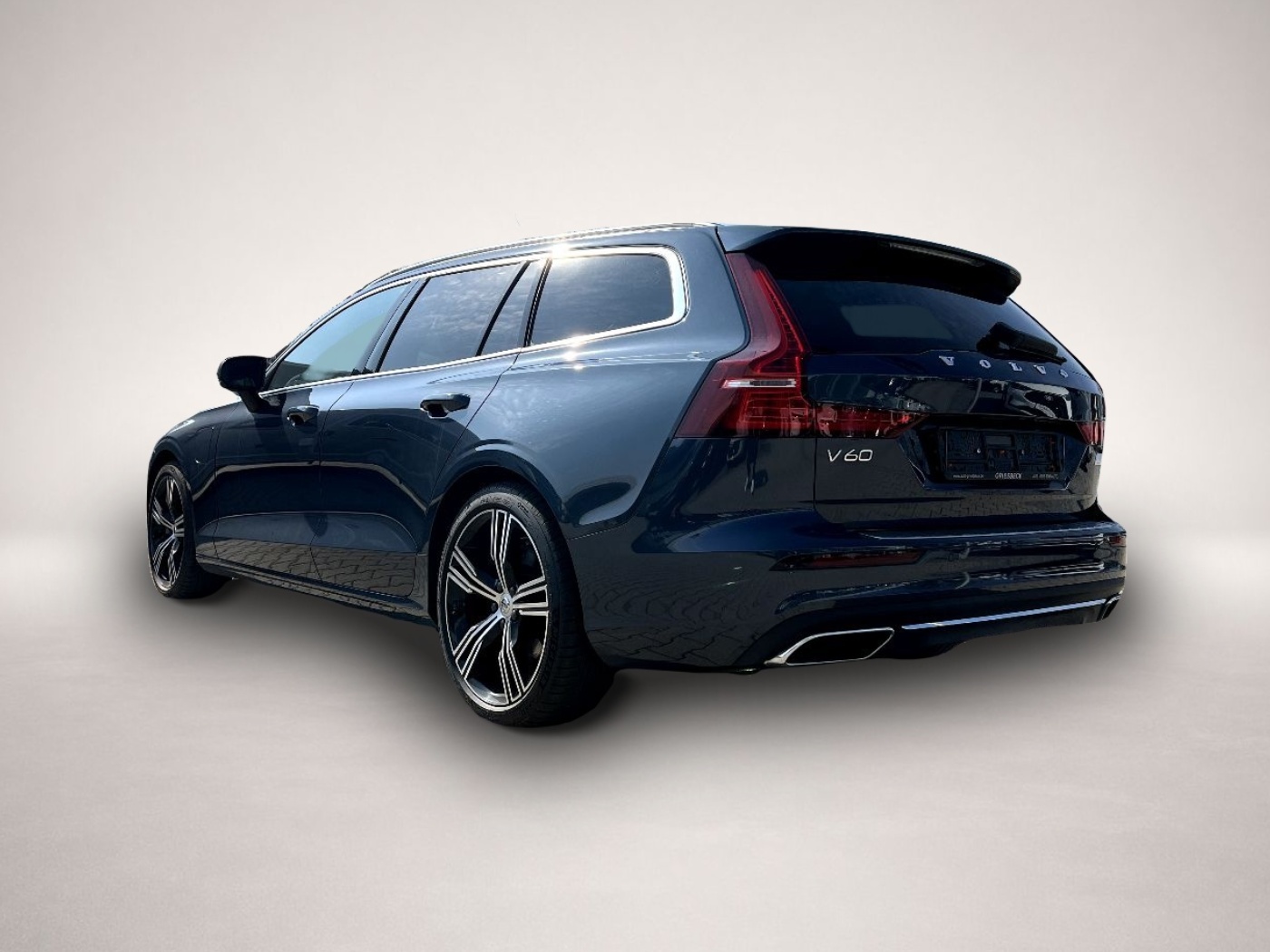 Bild 2 Volvo V60 Kombi T8 AWD Plus Bright Recharge *LED AHK*