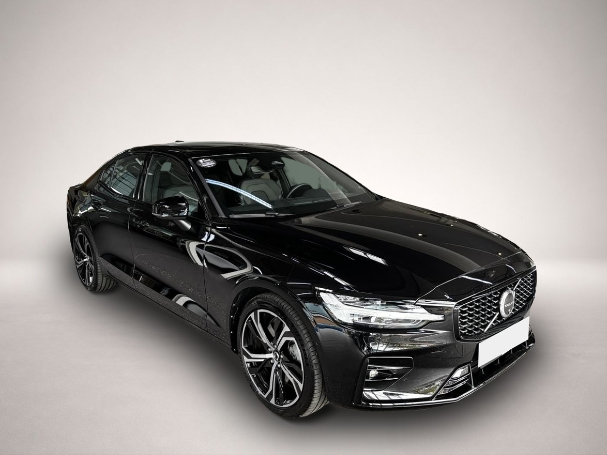 Fotografie 3 des Volvo S60 B5 AWD Ultimate Dark LED ACC Pano 360 H&K