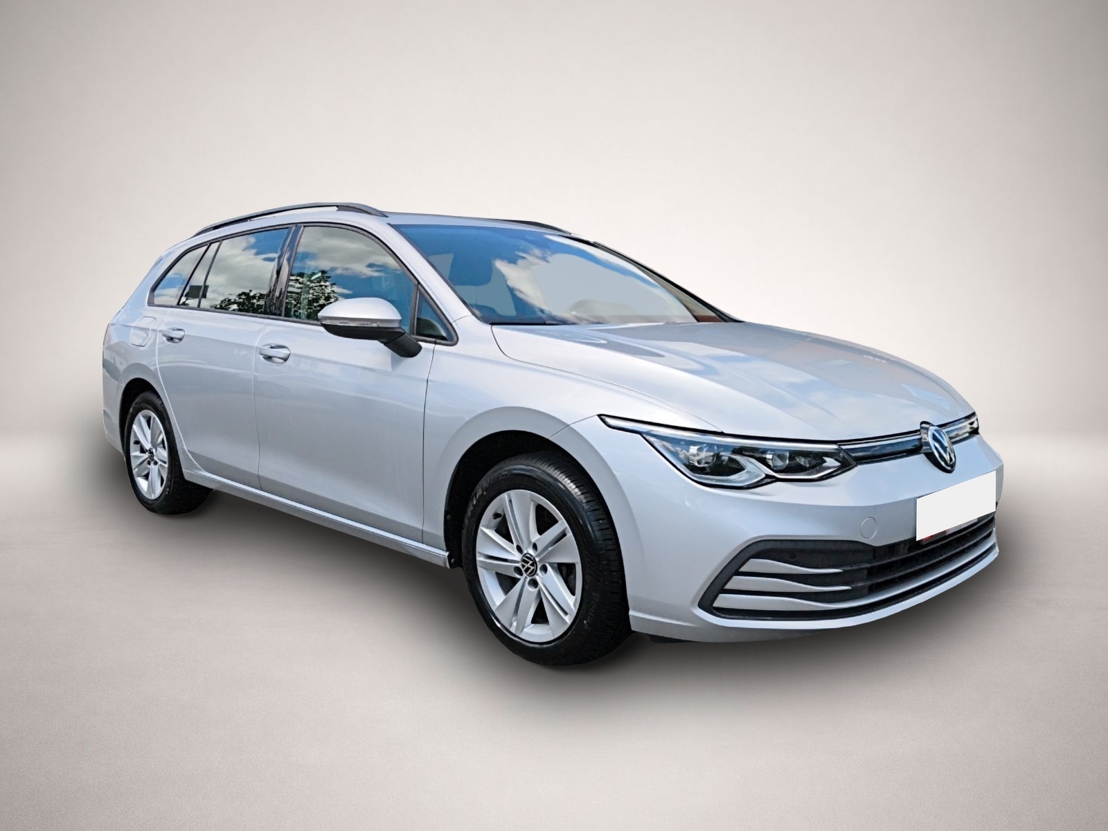 Bild 3 Volkswagen Golf VIII Variant 2.0 TDI Life NAVI RFK VOLL-LED
