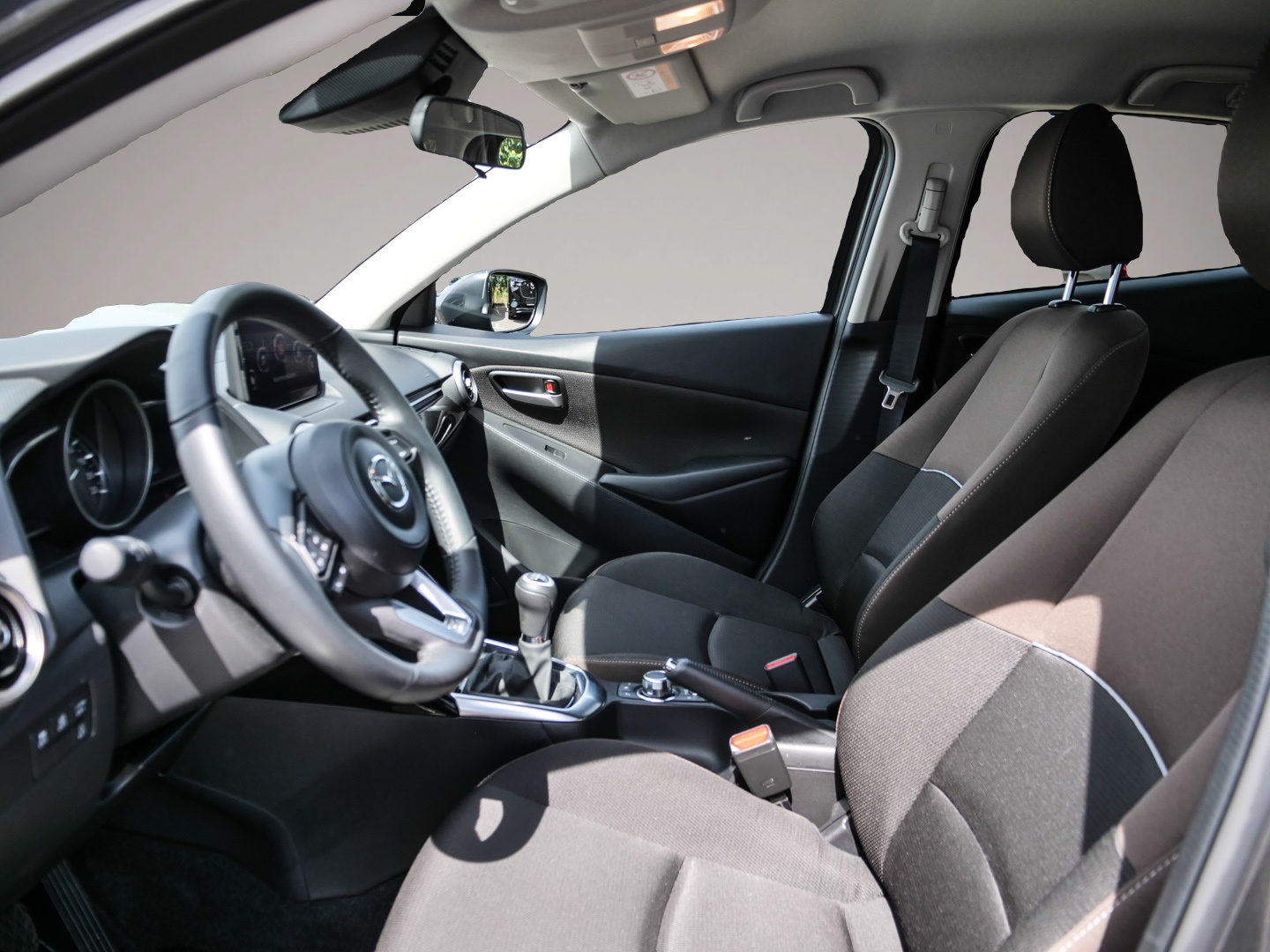 Bild 3 Mazda 2 SKYACTIV-G 75 6GS EXCLUSIVE-Line LED DAB ACAA
