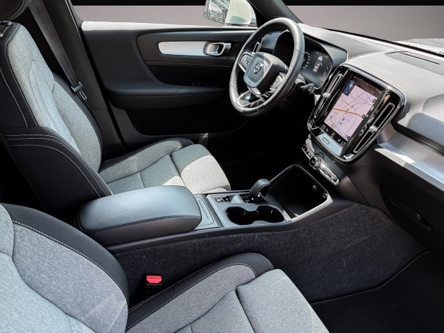 Bild 3 Volvo XC40 Core 2WD Navi Digitales Cockpit Soundsystem