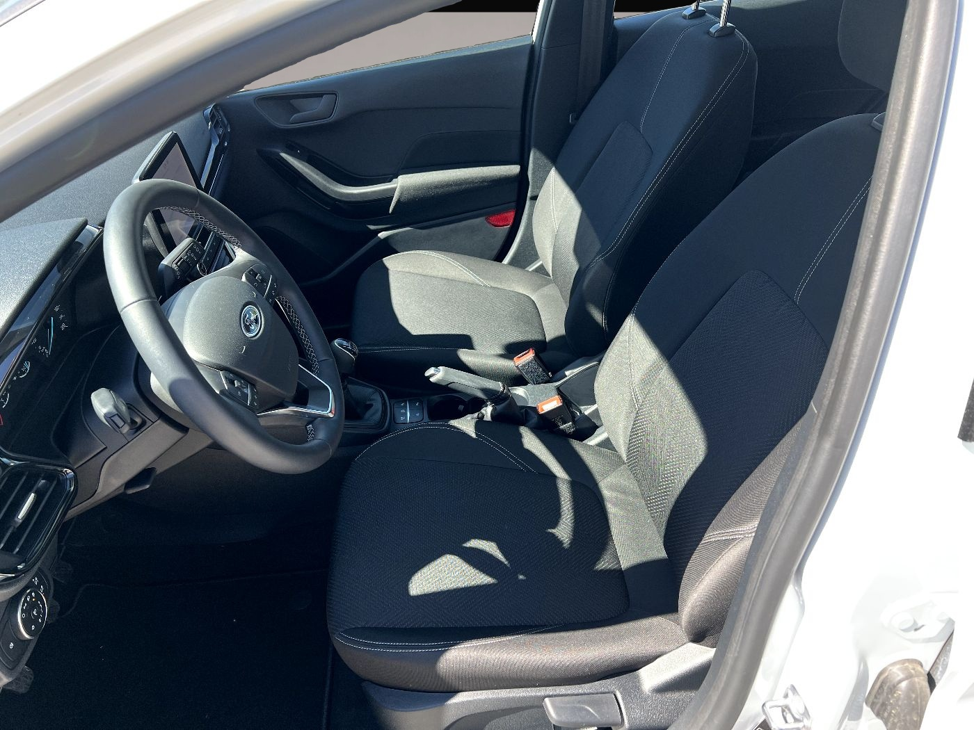 Bild 7 Ford Fiesta 1.0 EcoBoost Cool & Connect *LED Navi SHZ