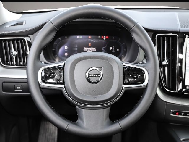 Bild 5 Volvo XC60 Ultimate Dark AWD B4 Diesel EU6d Allrad HUD