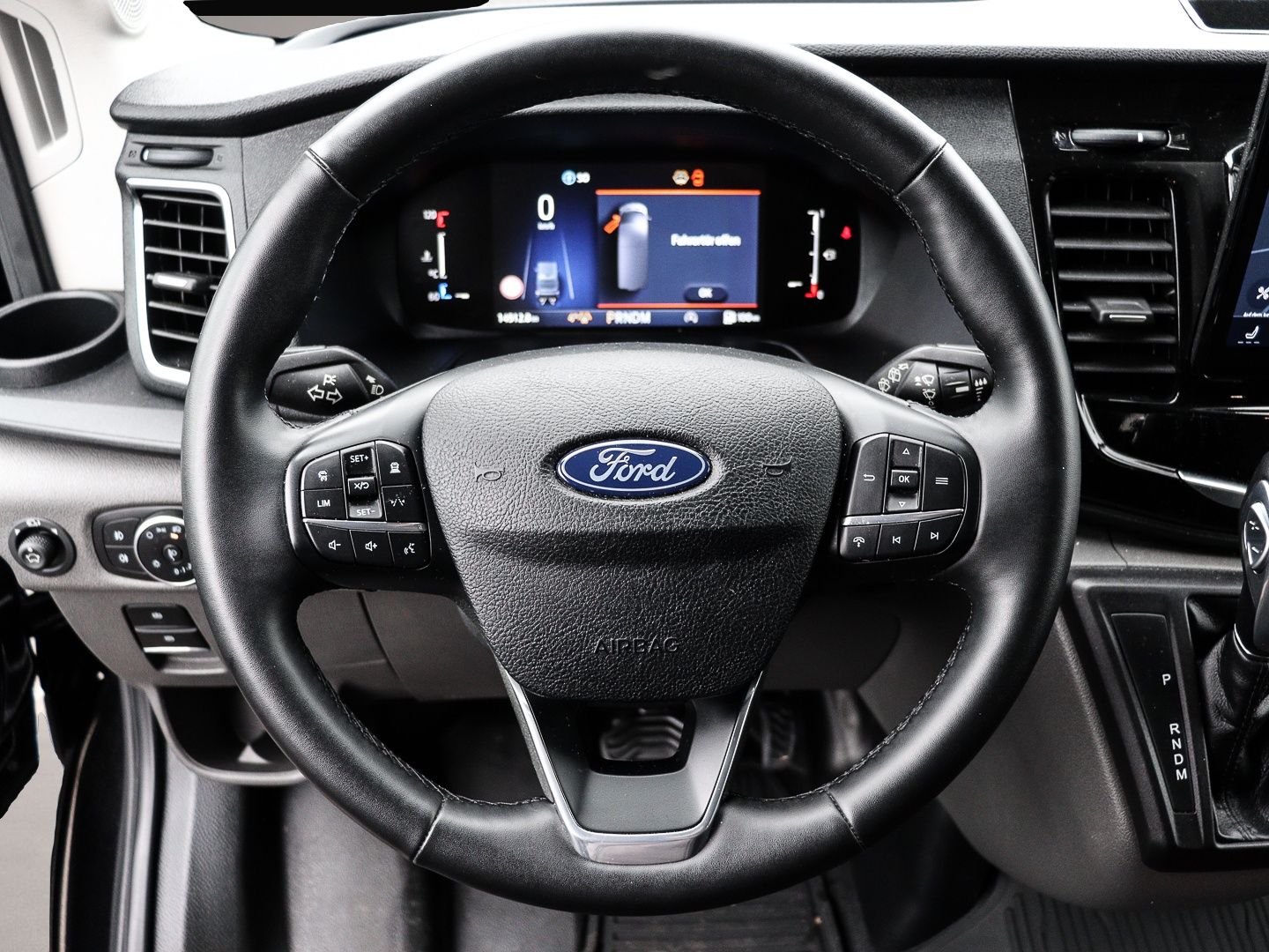 Fotografie 5 des Ford Transit Bus 410 L3 11 Sitze Limited AHK Navi 360