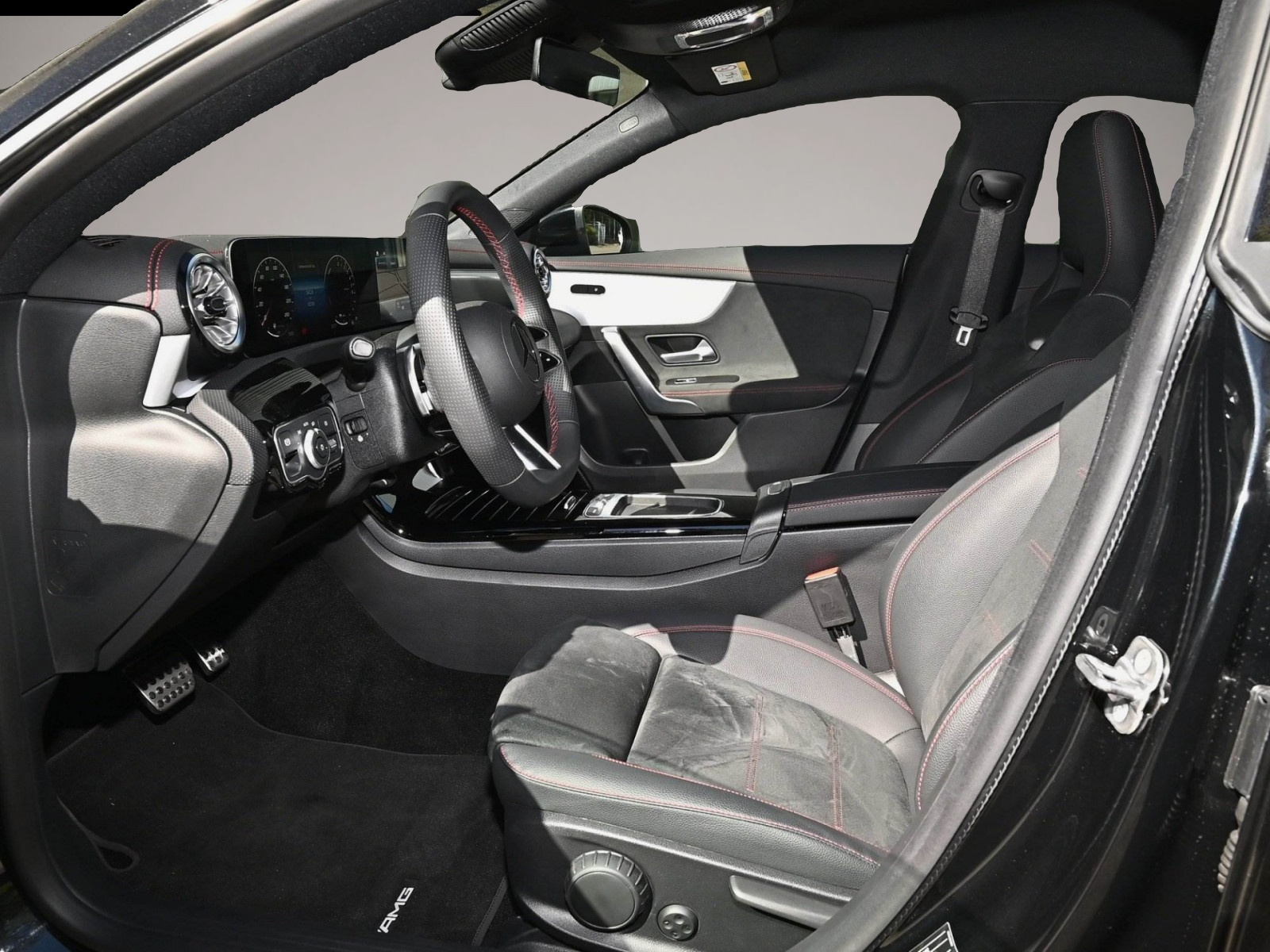 Bild 6 Mercedes-Benz CLA 250