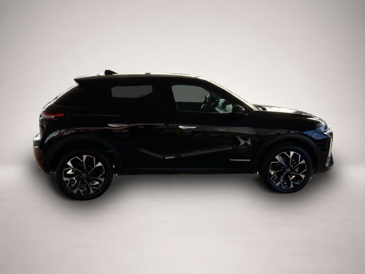 Bild 7 DS Automobiles DS3 Mild-Hybrid Antoine de Saint Exupery Leder
