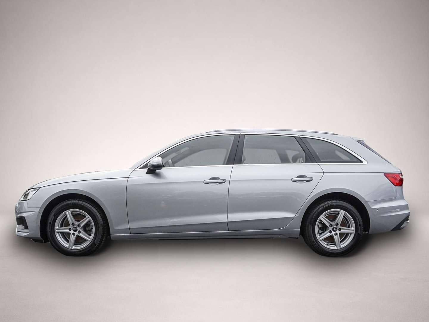 Fotografie 4 des Audi A4 Avant 30 TDI S tronic LEDER NAVI