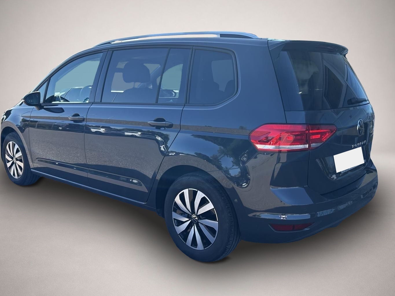 Fotografie 1 des Volkswagen Touran 1.5 TSI COMFORTLINE 7-SITZER 7-SITZER AHK