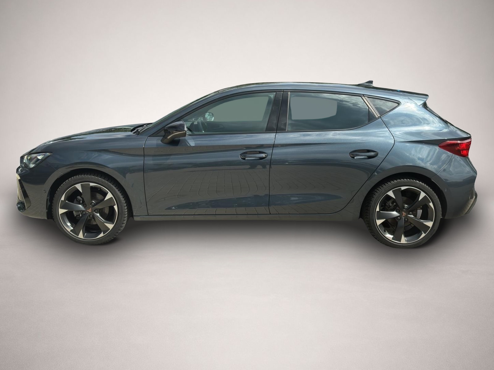 Bild 3 Cupra Leon 1.5 eTSI DSG AB248EUR NAVI REAR VIEW SHZ