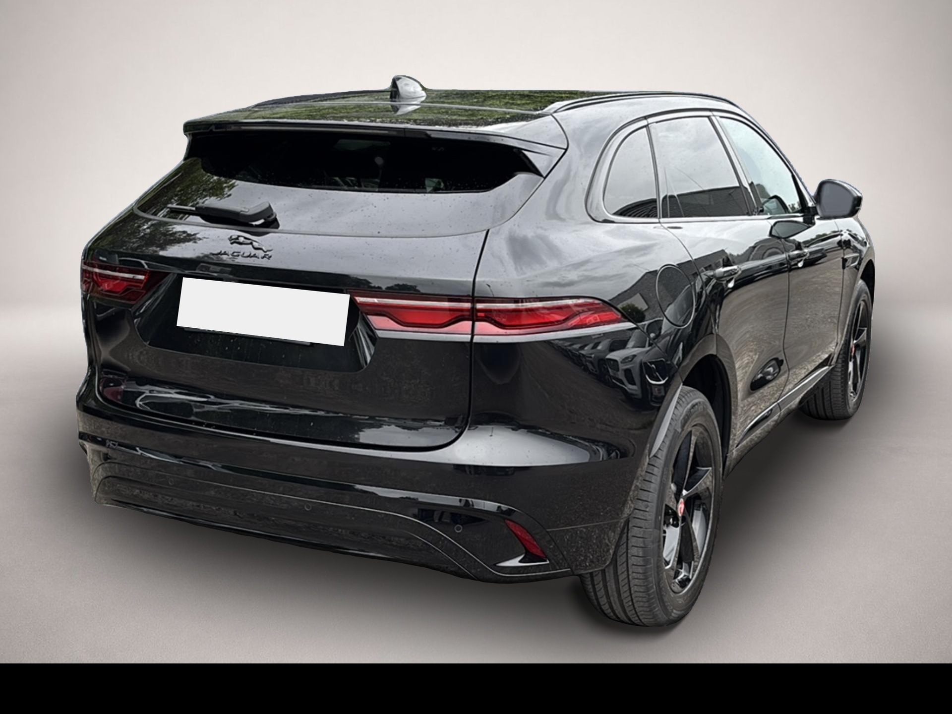 Bild 2 Jaguar F-Pace R-Dynamic S AWD Plug-In Hybrid Bluetooth