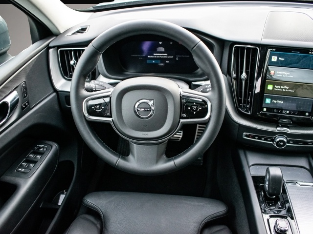 Bild 7 Volvo XC60 Plus Bright Recharge Plug-In Hybrid AWD T8