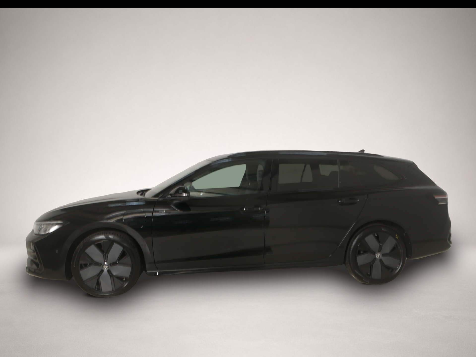 Bild 3 Volkswagen Passat 1.5 eHybrid R-Line Black Style