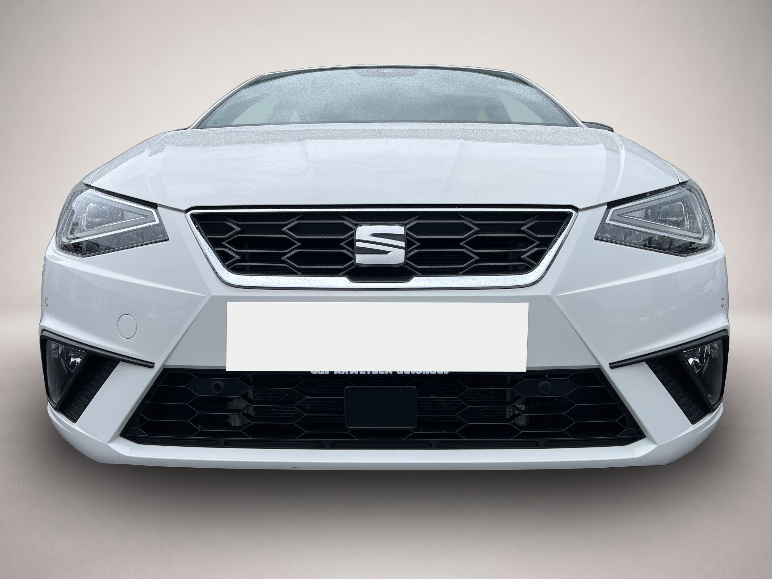Fotografie 2 des Seat Ibiza 1.0 TSI FR Navi RFK LED SHZ DAB DigCockpit
