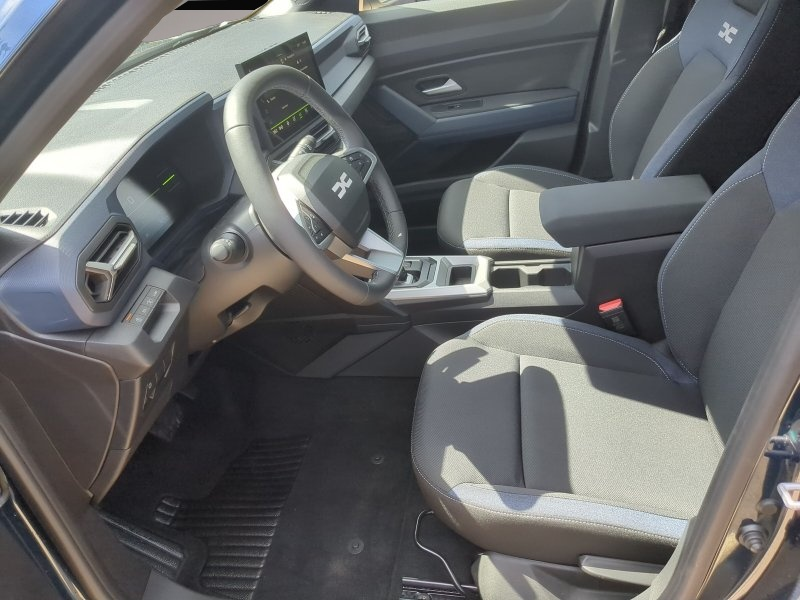 Bild 4 Dacia Bigster Hybrid 155 Expression SHZ+LKHZ+RFK+PDC