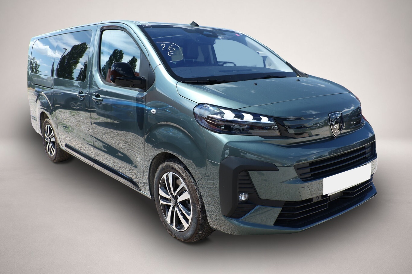 Fotografie 2 des Peugeot Traveller L3 Allure Pano Kam Nav Leder SHZ Massa