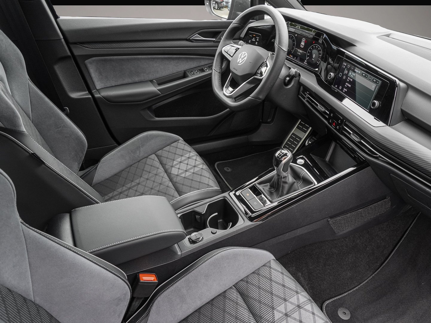 Bild 6 Volkswagen Golf 1.5 TSI R-Line