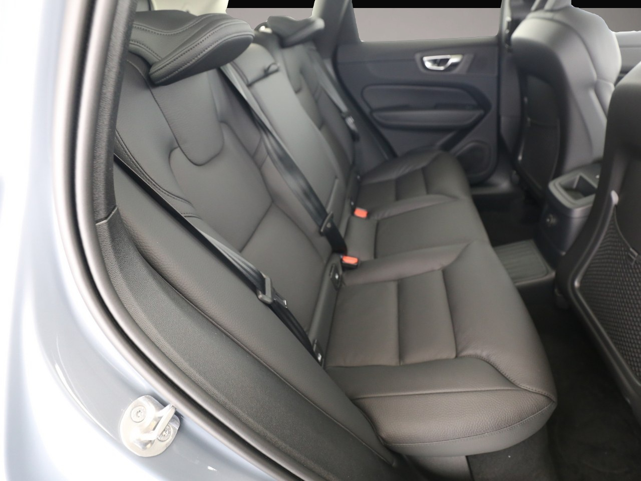 Bild 4 Volvo XC60 Plus Bright Recharge Plug-In Hybrid AWD T8