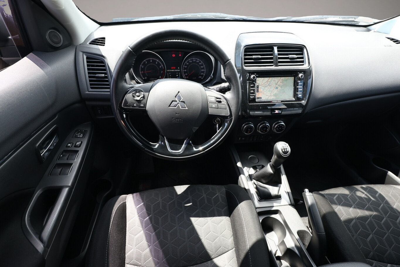 Bild 6 Mitsubishi ASX II 2.0 MIVEC 150 Intro Edition LED Nav Kam