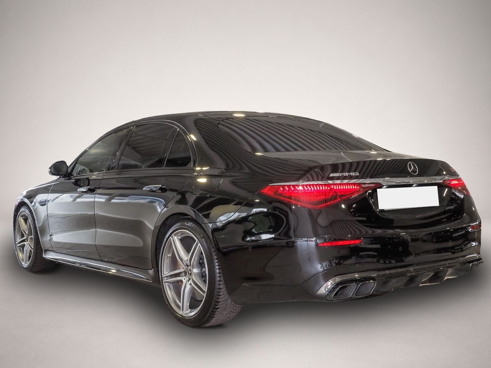 Fotografie 4 des Mercedes-Benz S 63 AMG S-CLASS S 63 AMG E PERFORMANCE PHEV V8