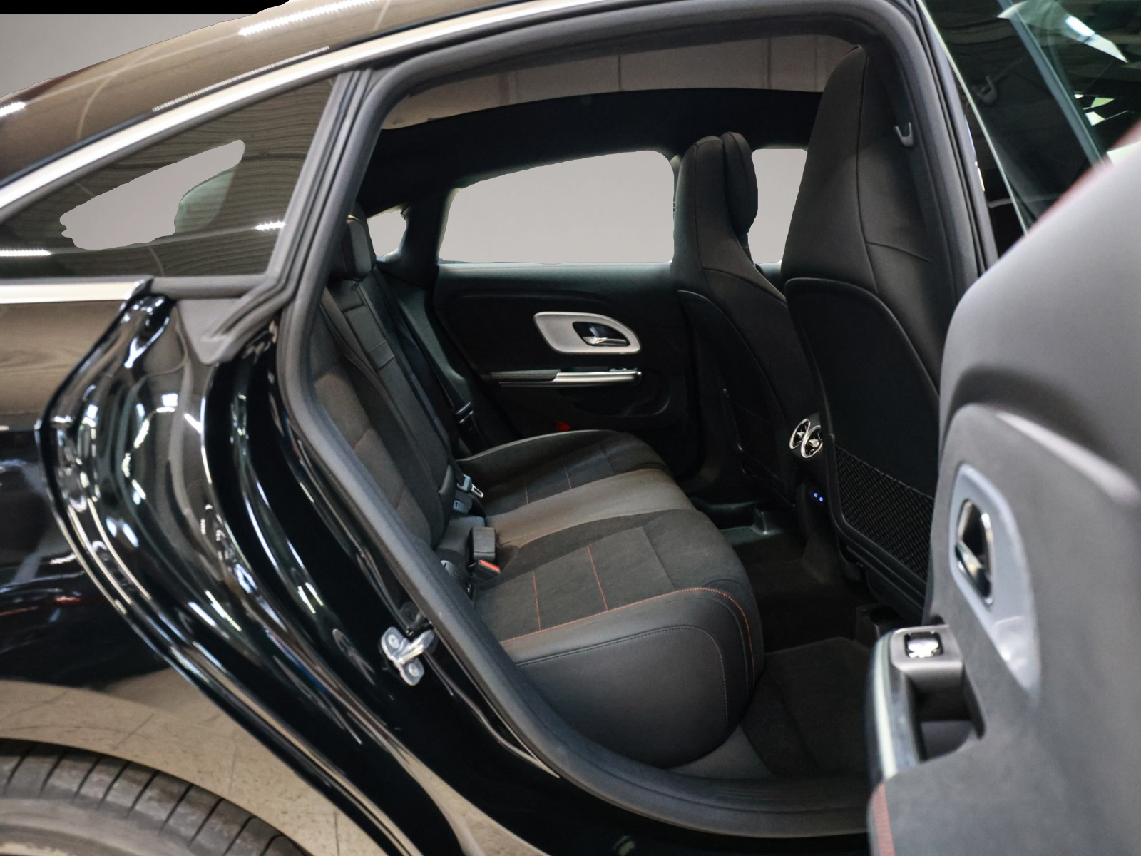 Bild 4 Mercedes-Benz CLA 180