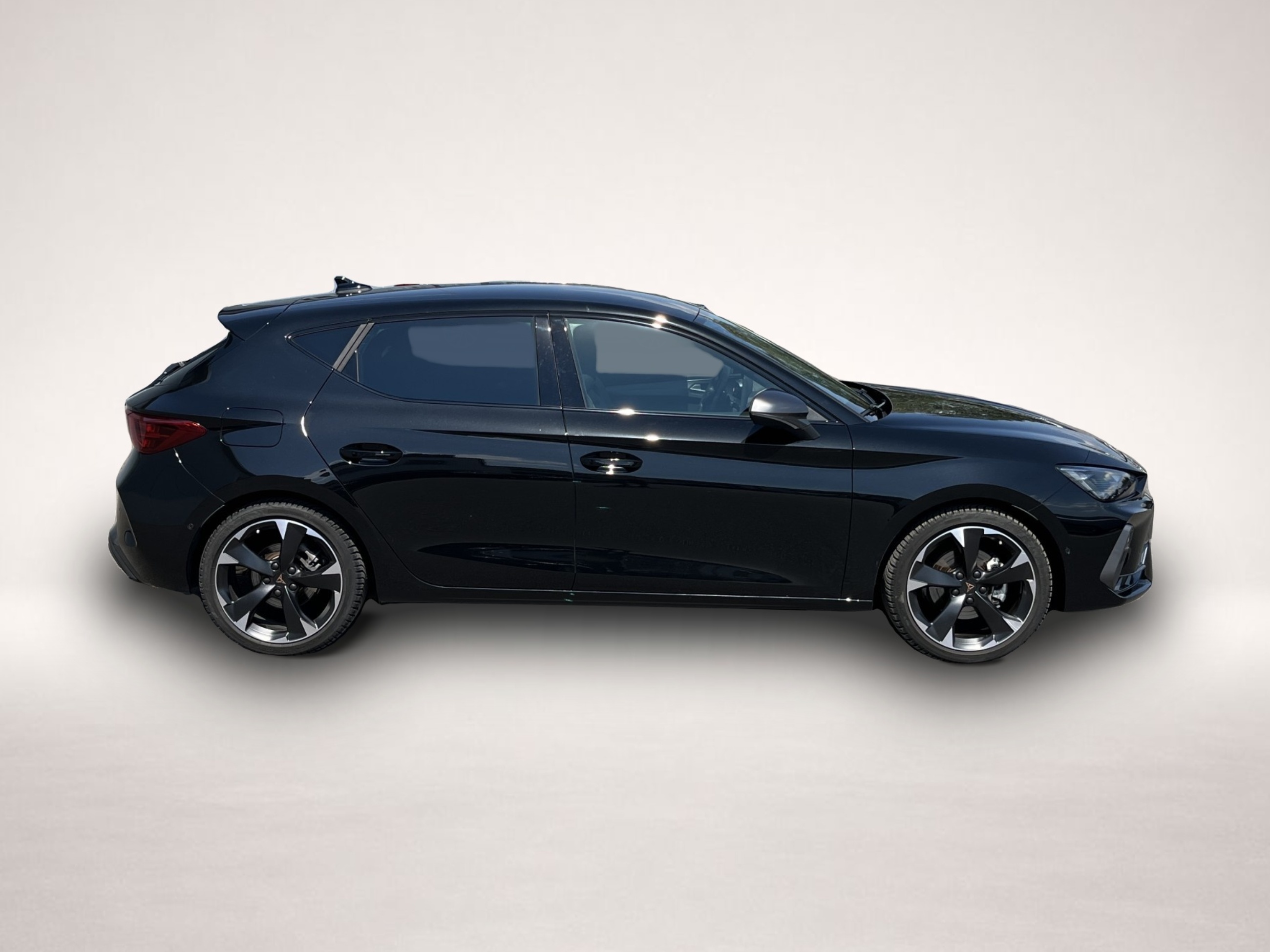 Bild 4 Cupra Leon 1.5 TSI DSG Keyless Navi TravelAssist LED R