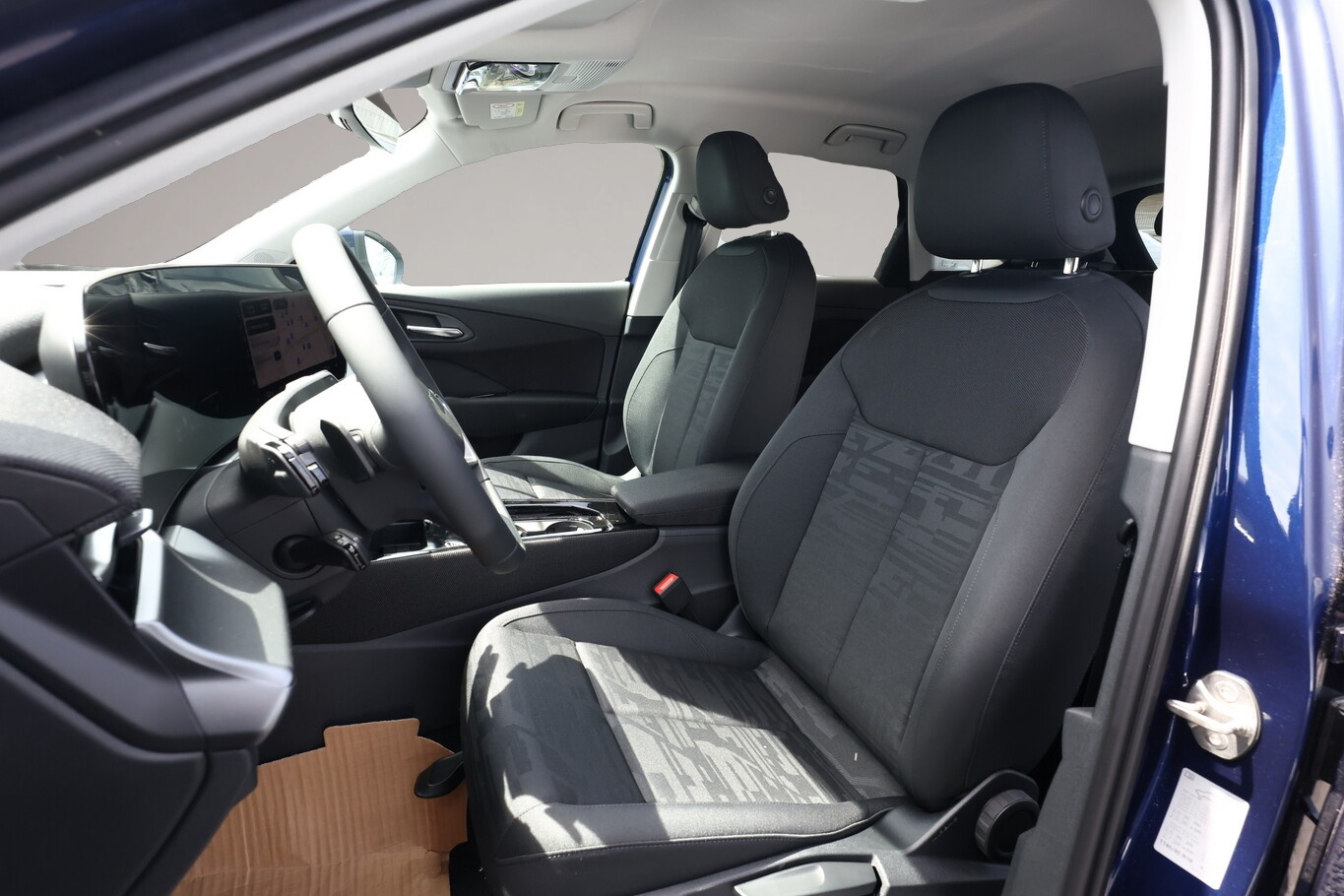 Bild 5 Audi Q3 Tech LED+ KlimaP MMI+ Keyl PrivG 18Z eHK PDC+